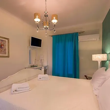 Rose Hotel