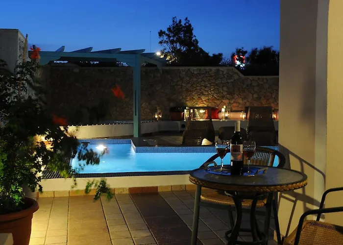 Rose Fira (Santorini)