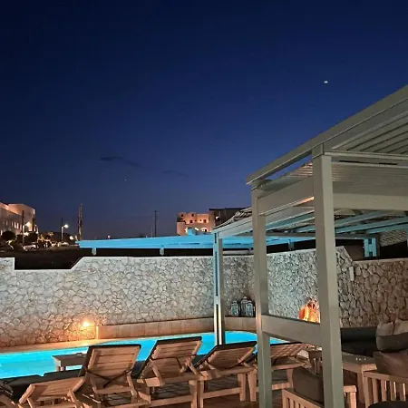 Rose Fira (Santorini)